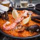 arrocera con arroz y marisco, típico en las fiestas populares