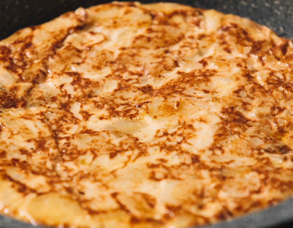 Imagen de una tortilla cocinándose